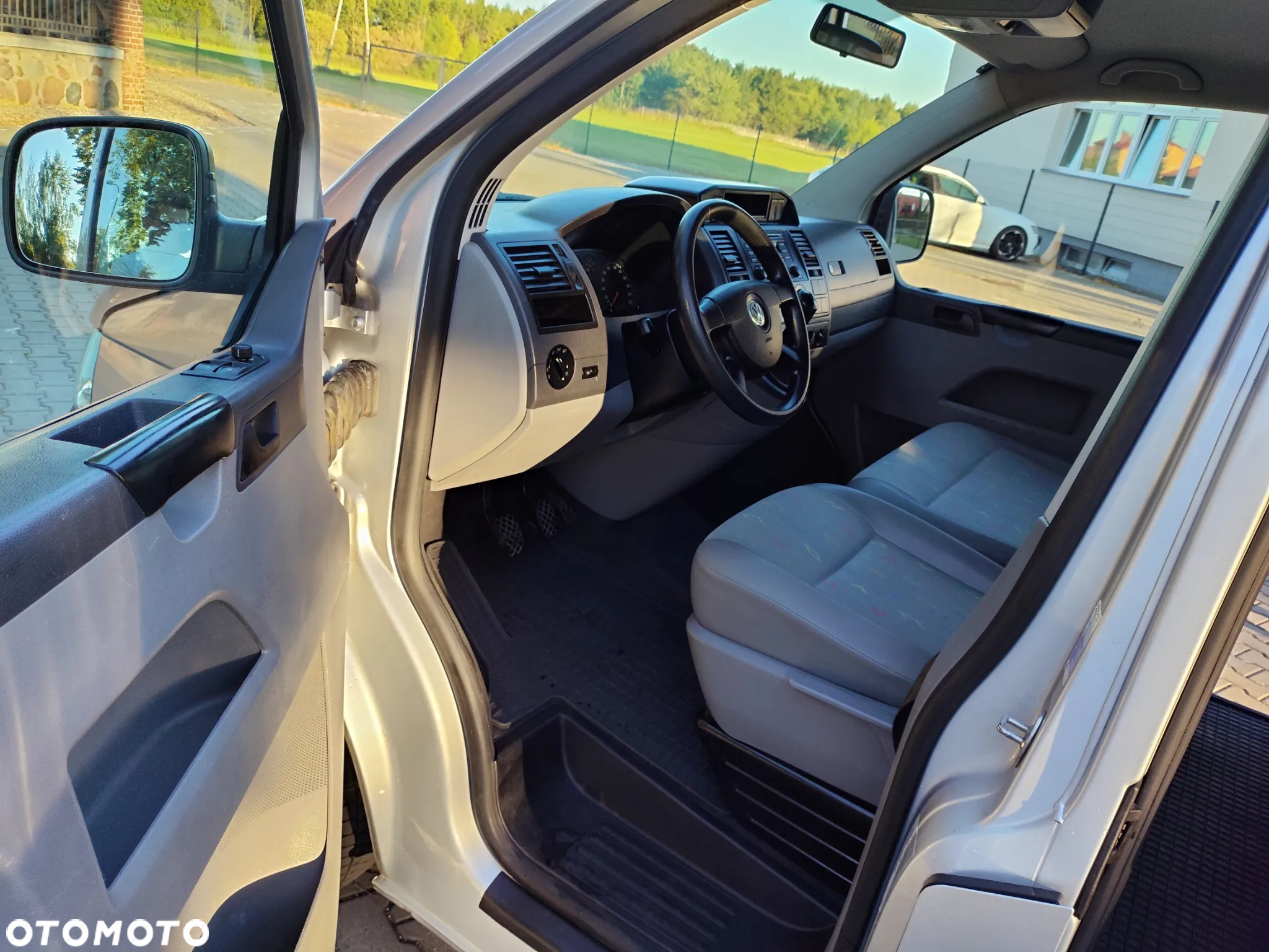 Volkswagen Transporter T5 TDI L2 Max - 12