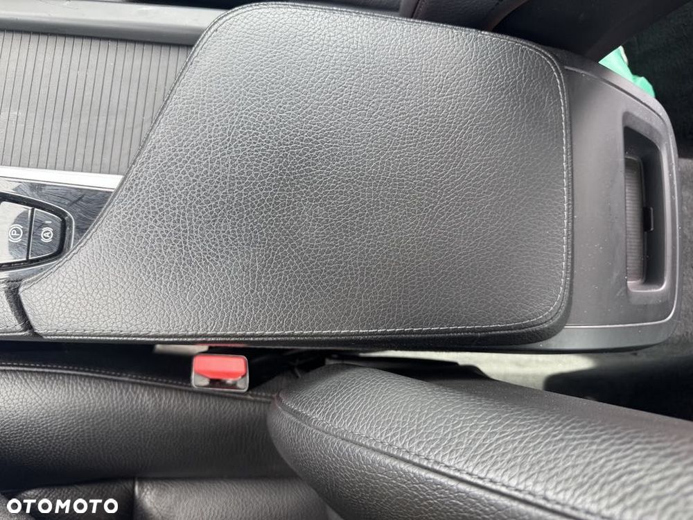 Volvo V90 D4 SCR Momentum Pro - 13