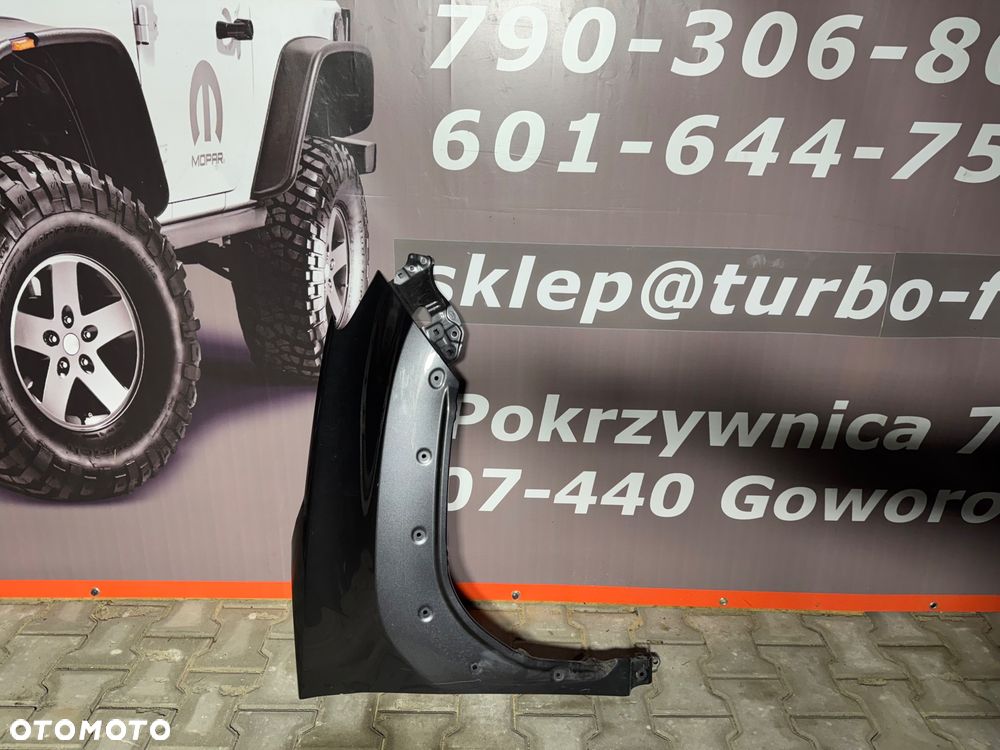 Toyota rav4 v 5 błotnik przód prawy