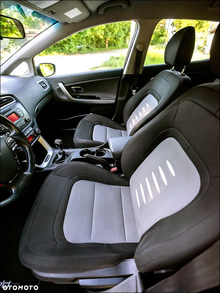 Kia Ceed - 33