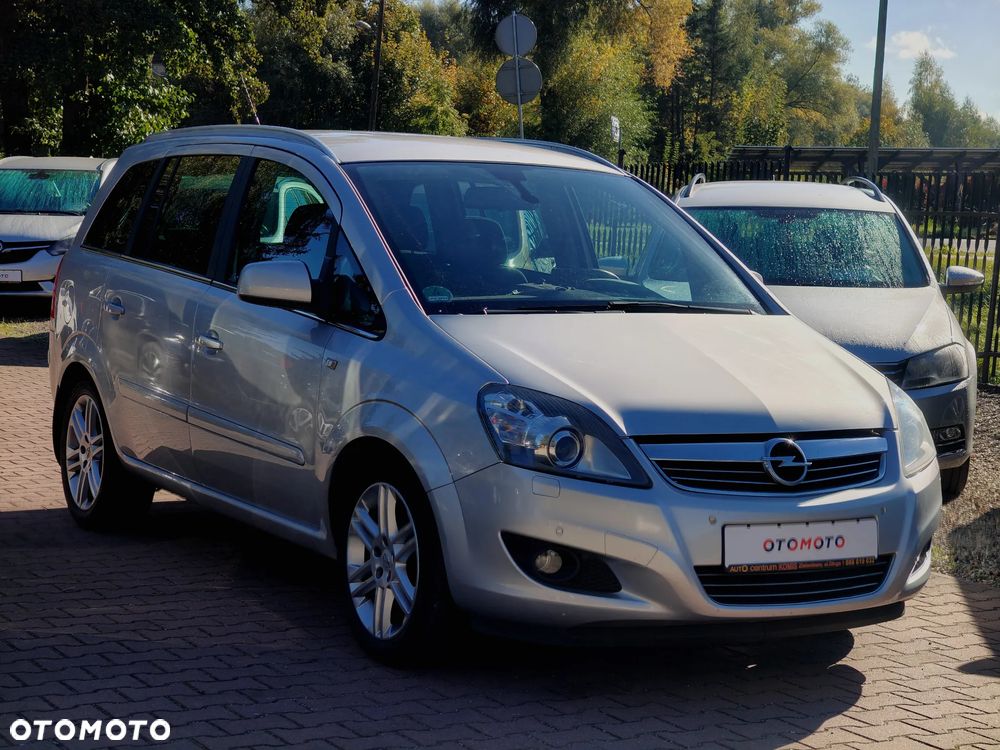 Opel Zafira 2012