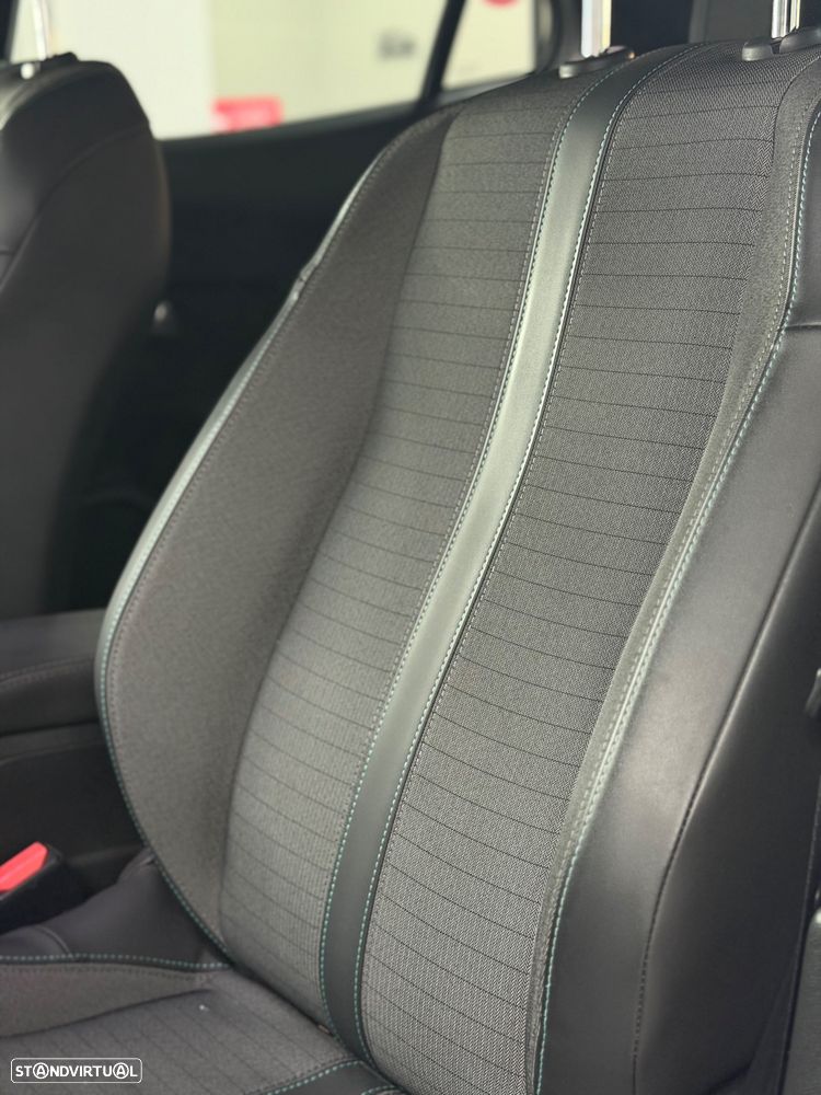 Peugeot e-2008 50 kWh Allure Pack - 15