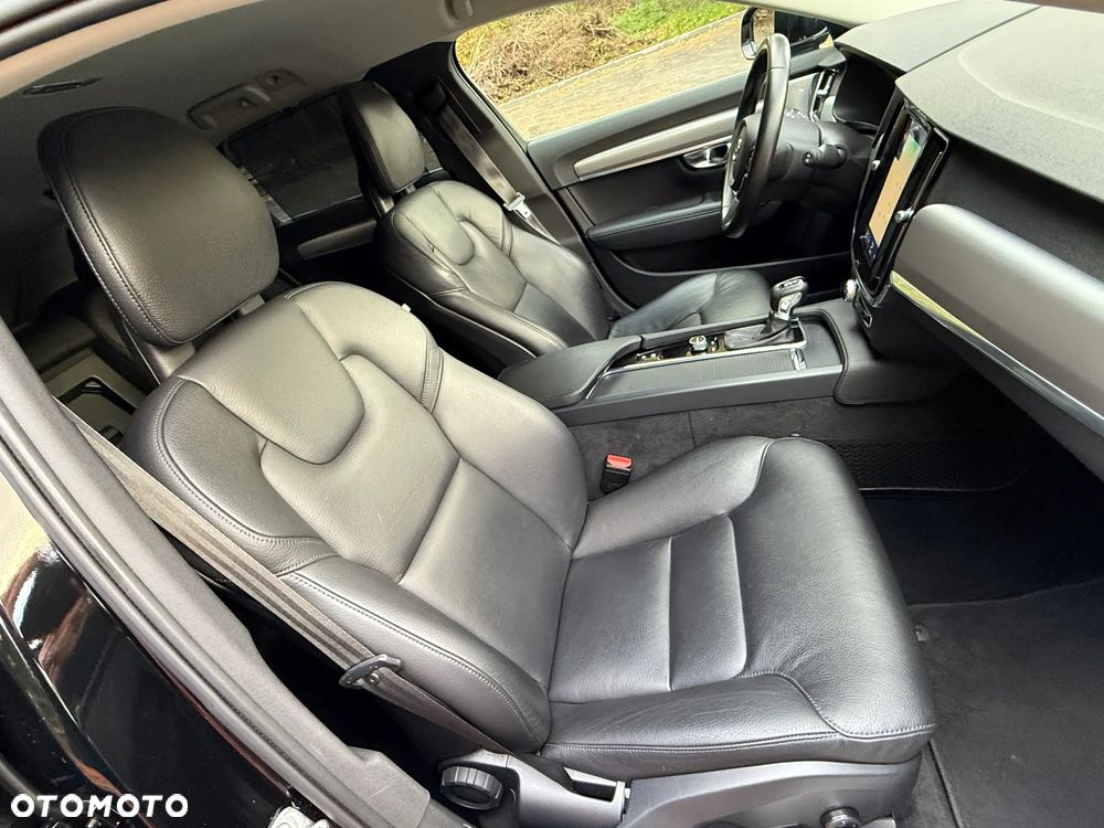 Volvo V90 D5 AWD Momentum - 22