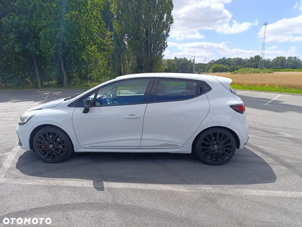 Renault Clio TCe 200 EDC Sport R.S - 8