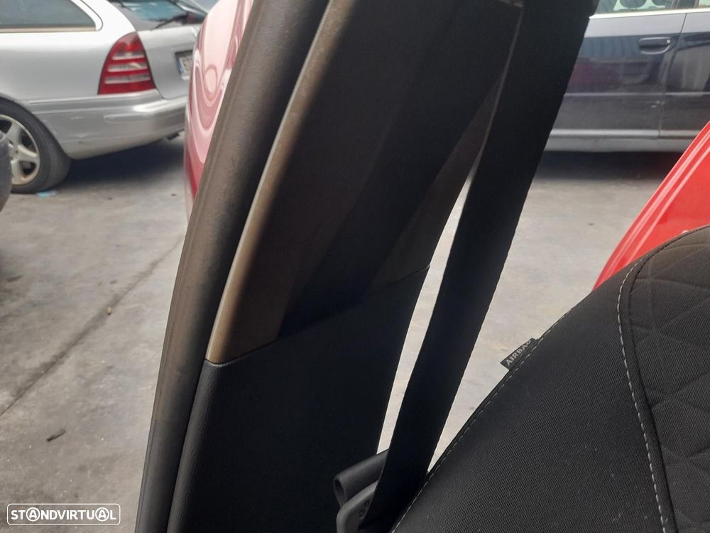 CINTO SEGURANÇA FRONTAL DIREITO RENAULT CLIO IV 2017 - - 1