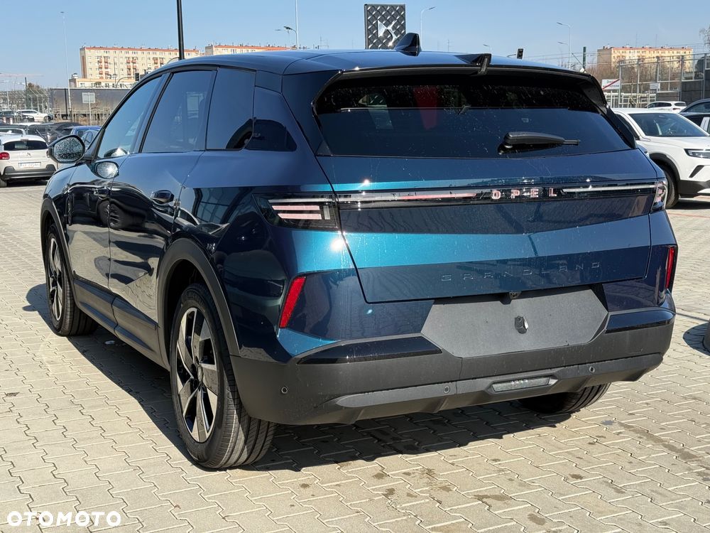 Opel Grandland 1.2 T mHEV GS S&S eDTC6 - 4