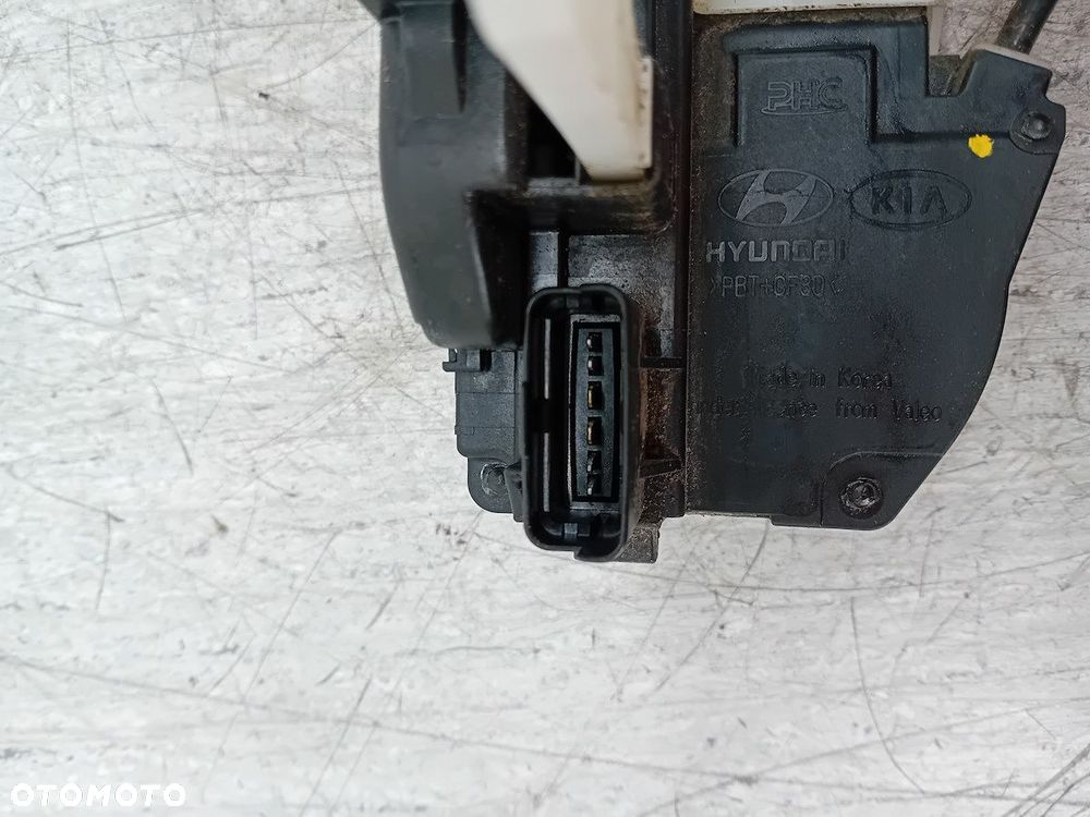 ZAMEK DRZWI LEWY PRZÓD HYUNDAI I30 I 8130-2L020 - 2