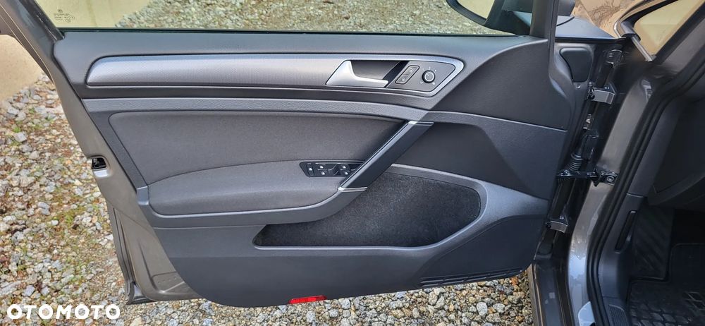 Volkswagen Golf Variant 1.6 TDI BlueMotion Technology Lounge - 23