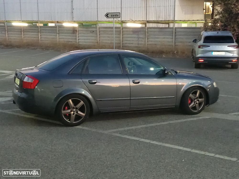 Audi A4 1.6 Sport - 11