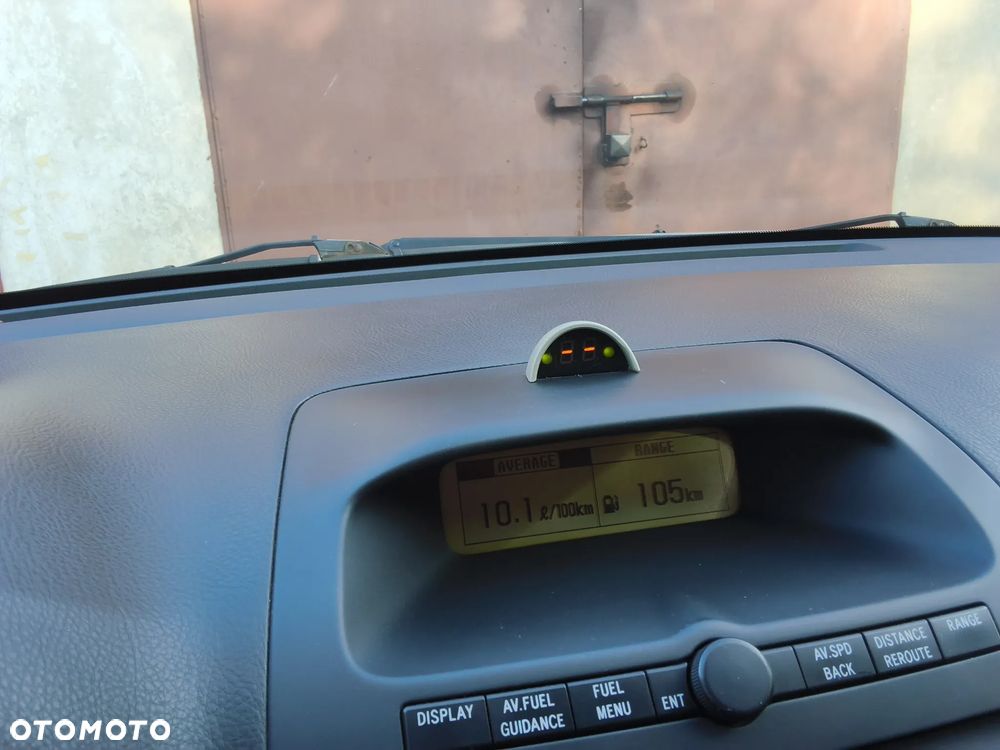 Toyota Avensis 2.0 VVT-i Prestige - 21