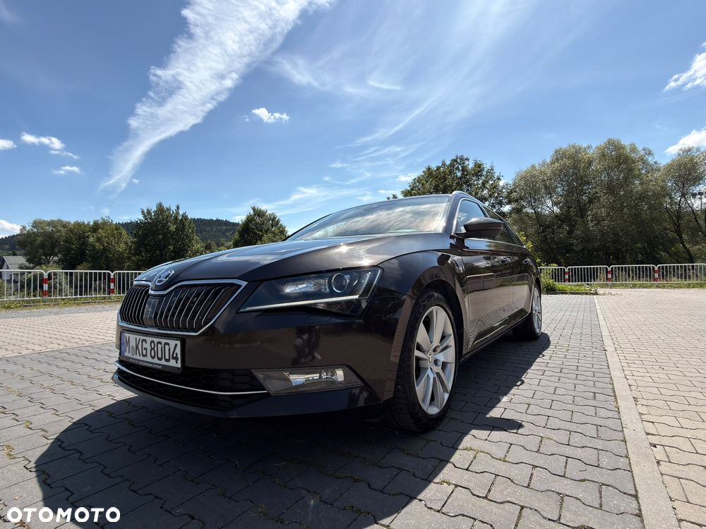 Skoda Superb 2.0 TDI Ambition DSG - 8
