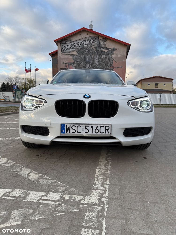 BMW Seria 1 116d - 8