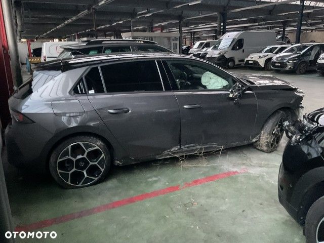 Opel Astra 1.6 T Plug-in Hybrid Edition - 5