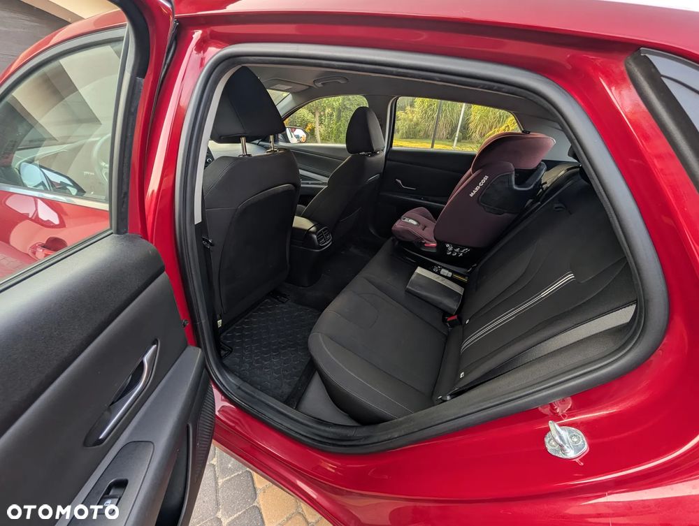 Hyundai Elantra - 11