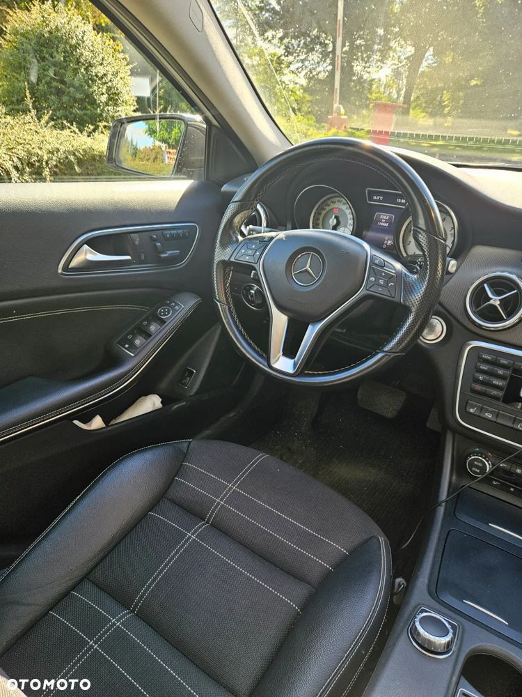 Mercedes-Benz GLA 250 4-Matic - 18