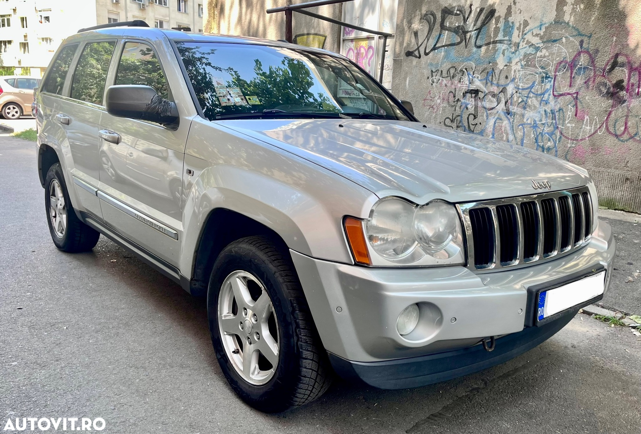 Jeep Grand Cherokee - 2