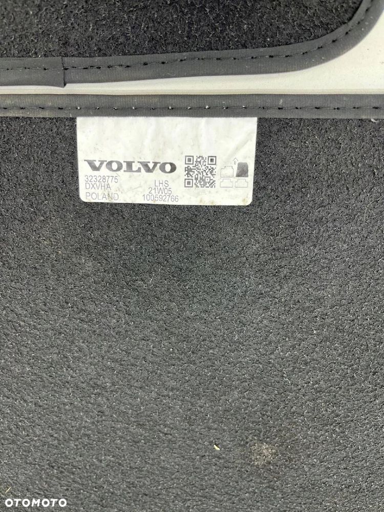 VOLVO XC40 DYWANIKI WELUROWE KOMPLET 32328775 - 8
