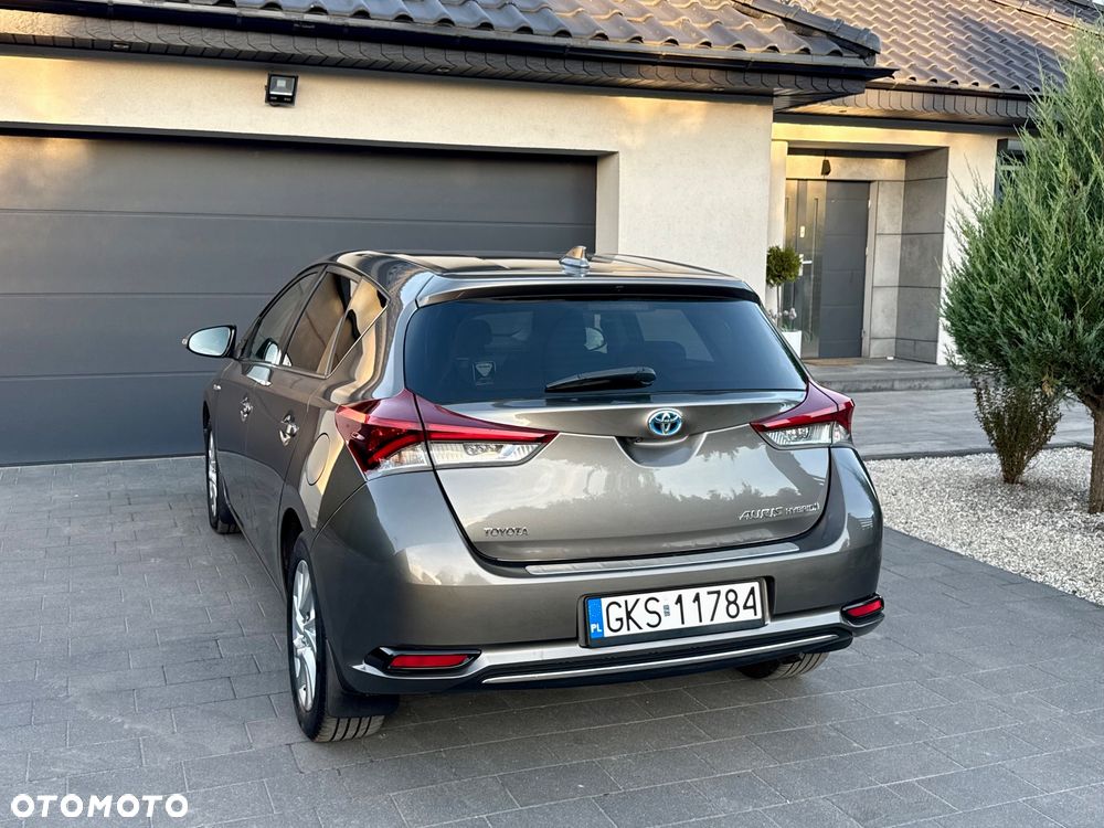 Toyota Auris - 5