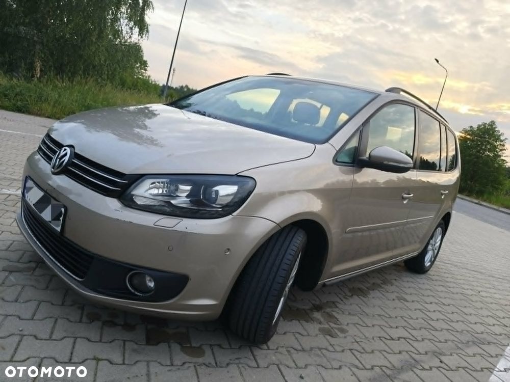 Volkswagen Touran - 1