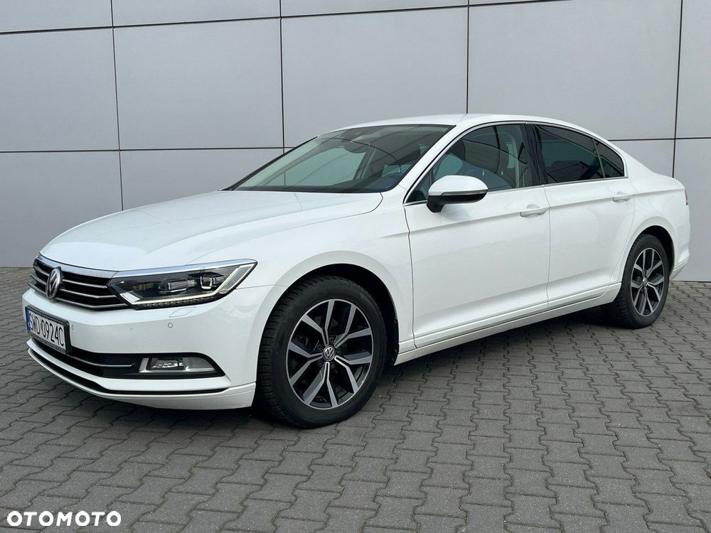Volkswagen Passat - 2
