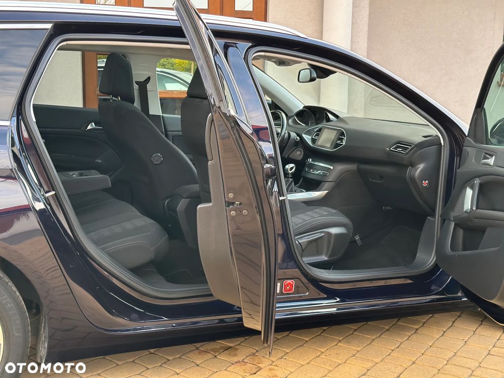 Peugeot 308 BlueHDi 120 Stop & Start Allure - 30