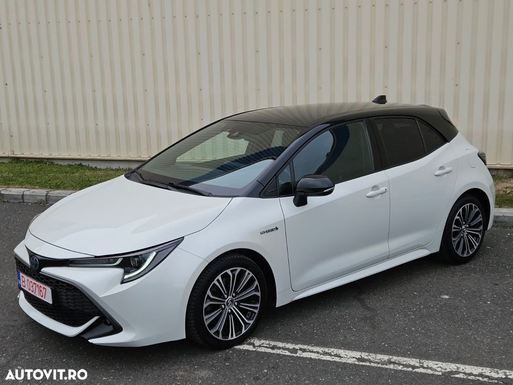 Toyota Corolla 2.0 HSD Exclusive Plus GR Sport Bi-Tone - 19