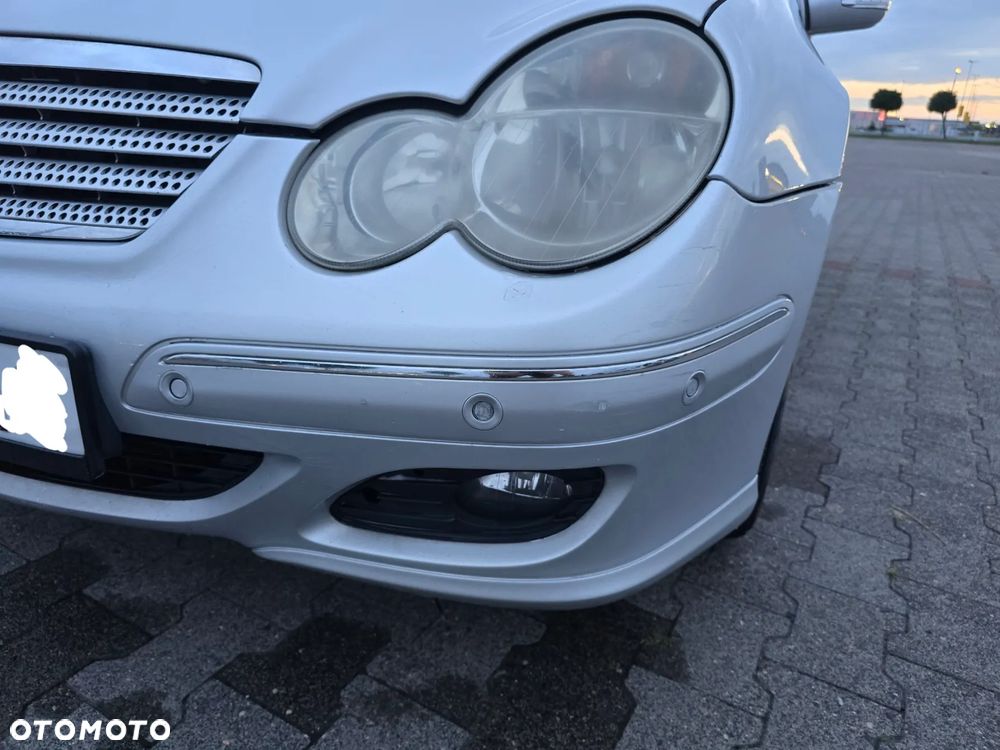 Mercedes-Benz Klasa C 180 Kompressor - 11
