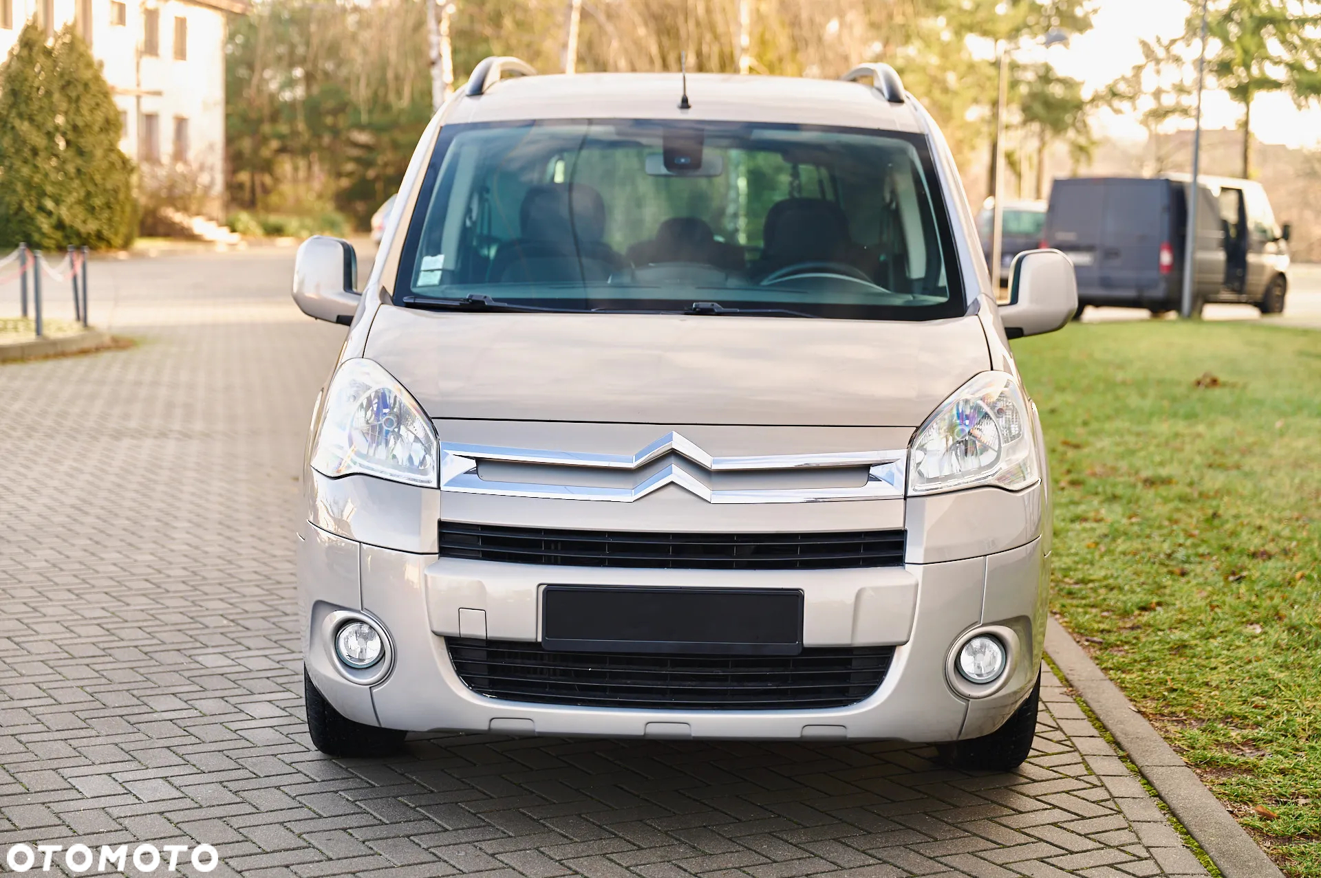 Citroën Berlingo II 1.6 HDi Multispace Plus - 19