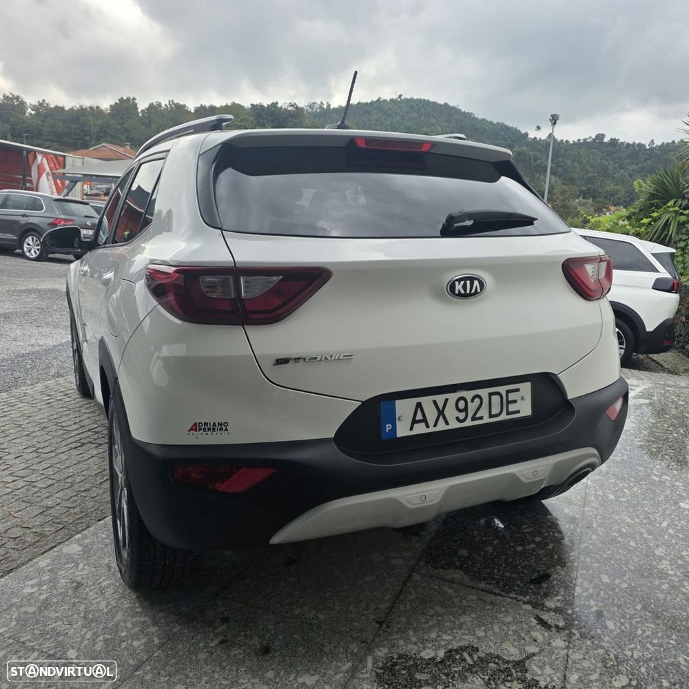 Kia Stonic - 17