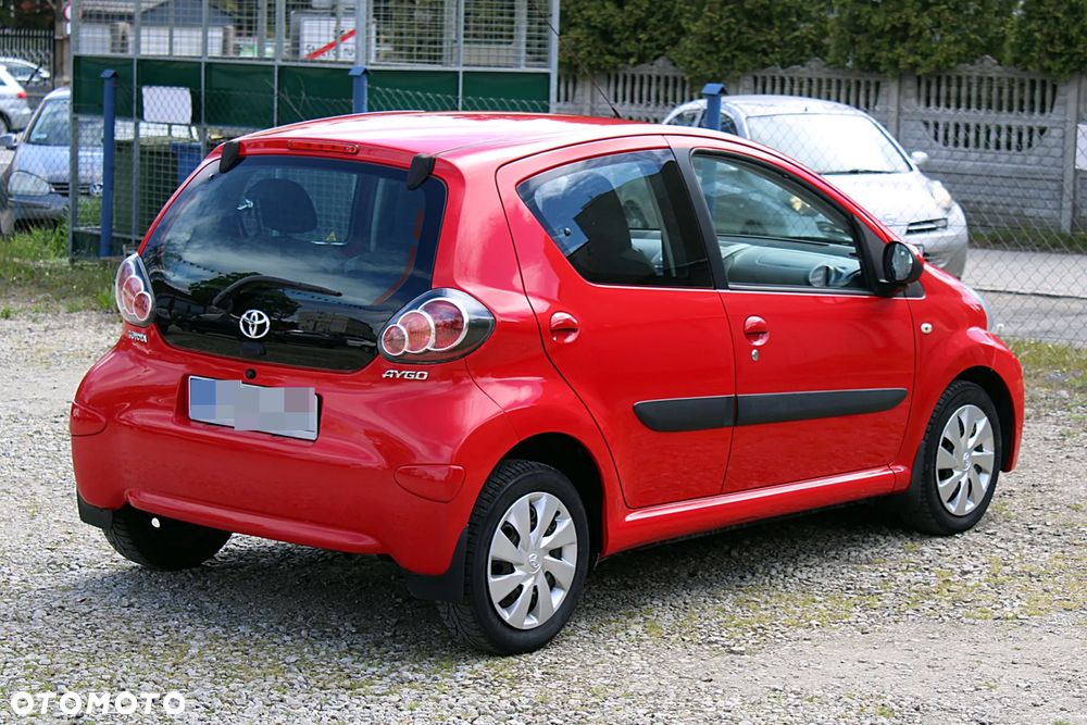 Toyota Aygo - 10