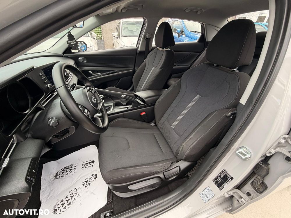 Hyundai Elantra 1.6 l 123 CP 6MT Comfort - 17