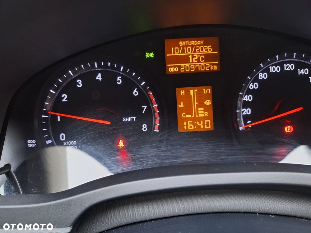 Toyota Avensis 2.0 Prestige NAVI - 22