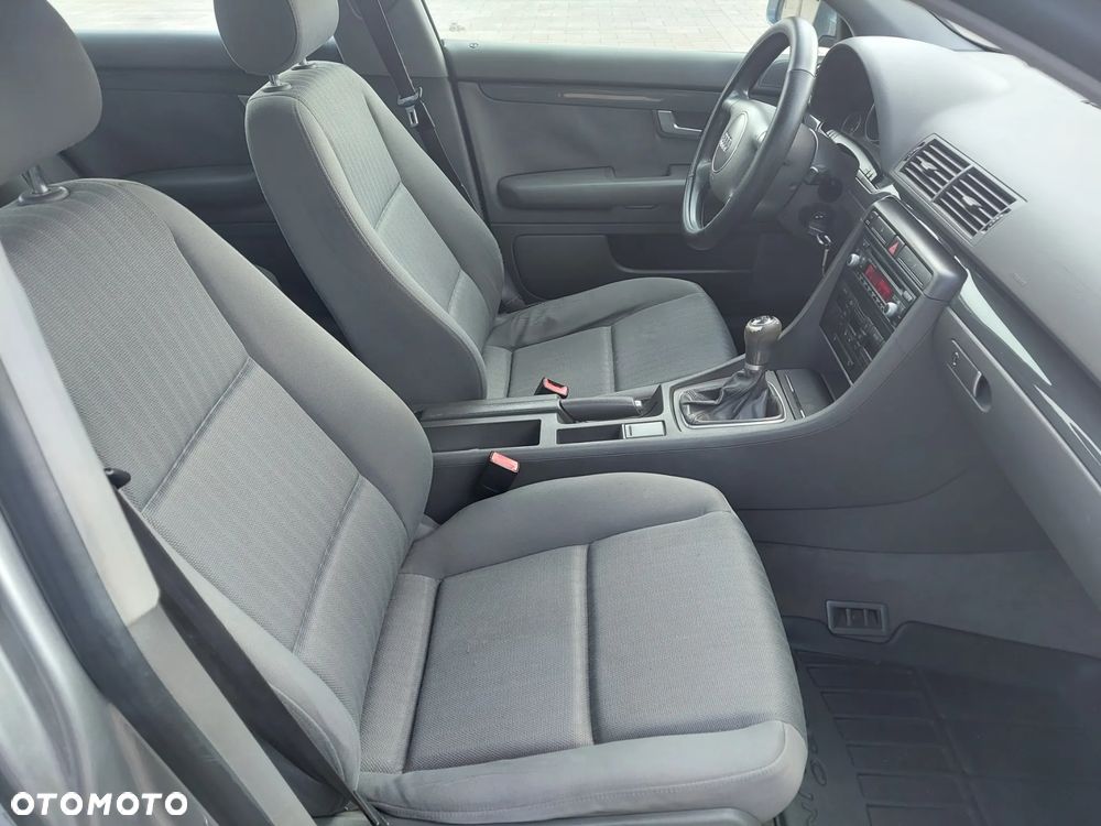 Audi A4 Limousine - 20