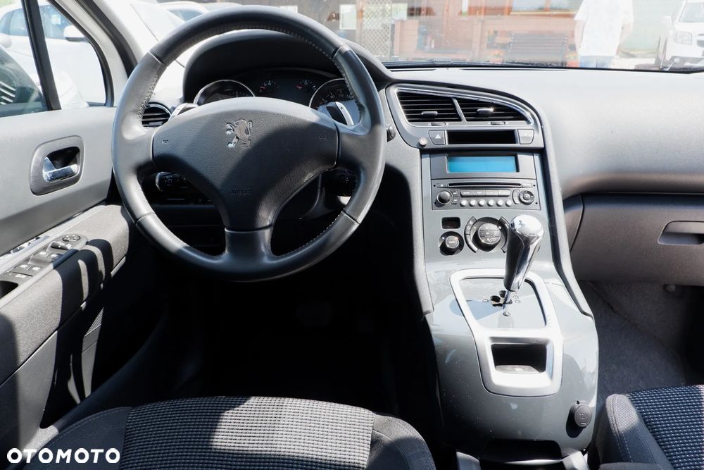 Peugeot 5008 HDI FAP 110 EGS6 Premium - 15