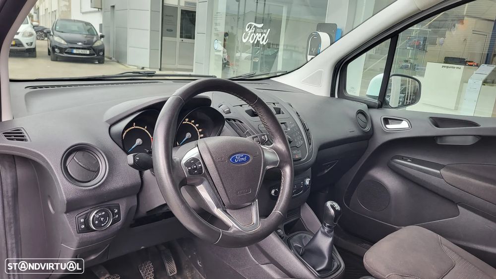 Ford Transit Courier - 7