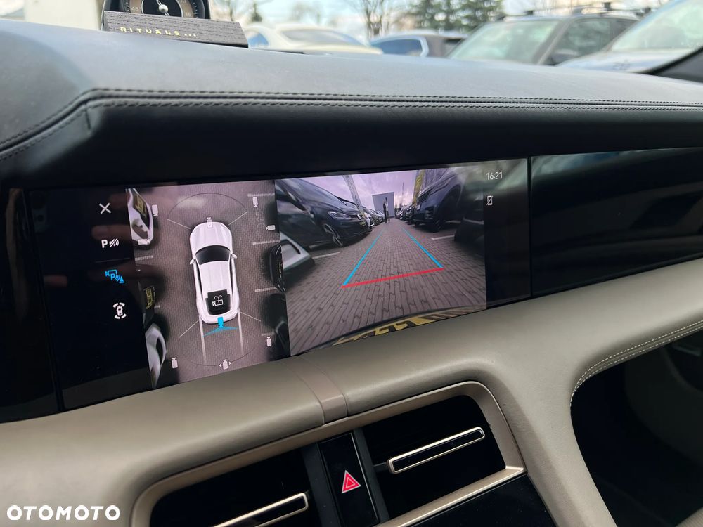 Porsche Taycan 4S - 22