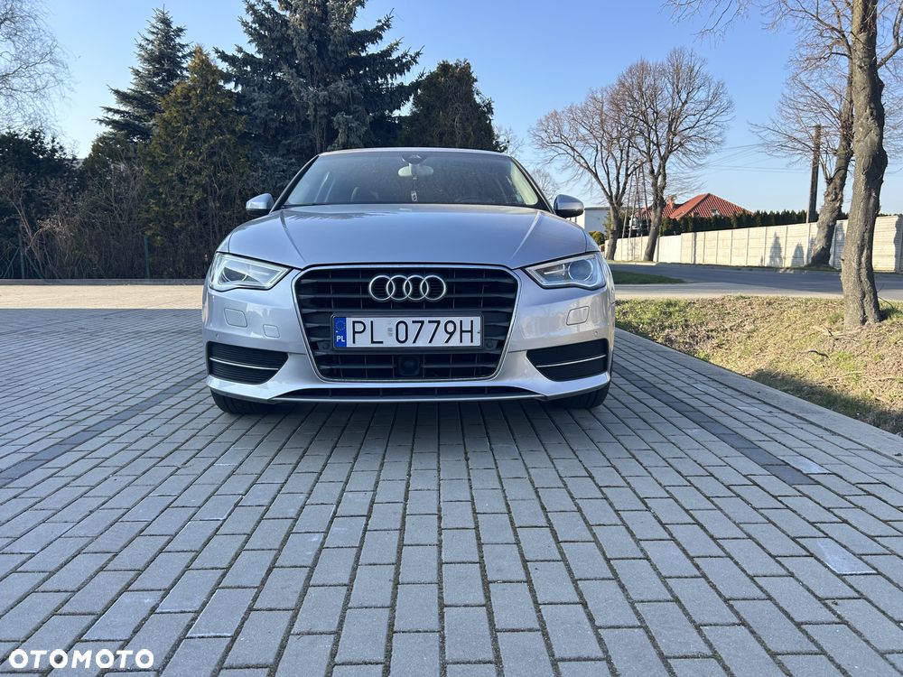 Audi A3 3-drzwiowe 1.4 TFSI S tronic Ambiente - 4