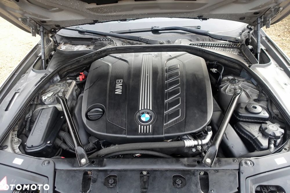 BMW Seria 5 530d xDrive Sport-Aut Modern Line - 40