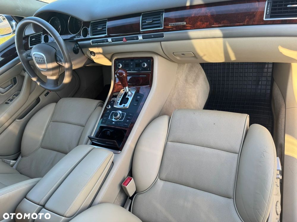 Audi A8 4.2 TDI Quattro - 12