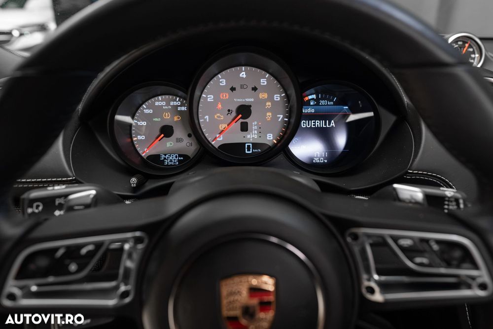 Porsche Boxster - 16