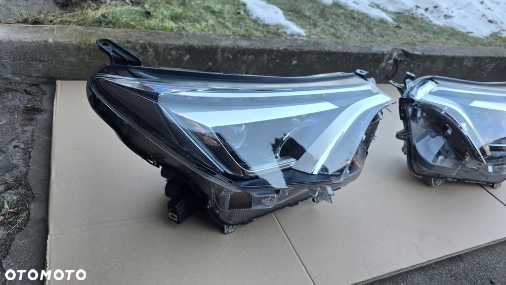 Toyota Rav4 IV Lift 16-19 Lampa Prawa Przód FULL LED - 3