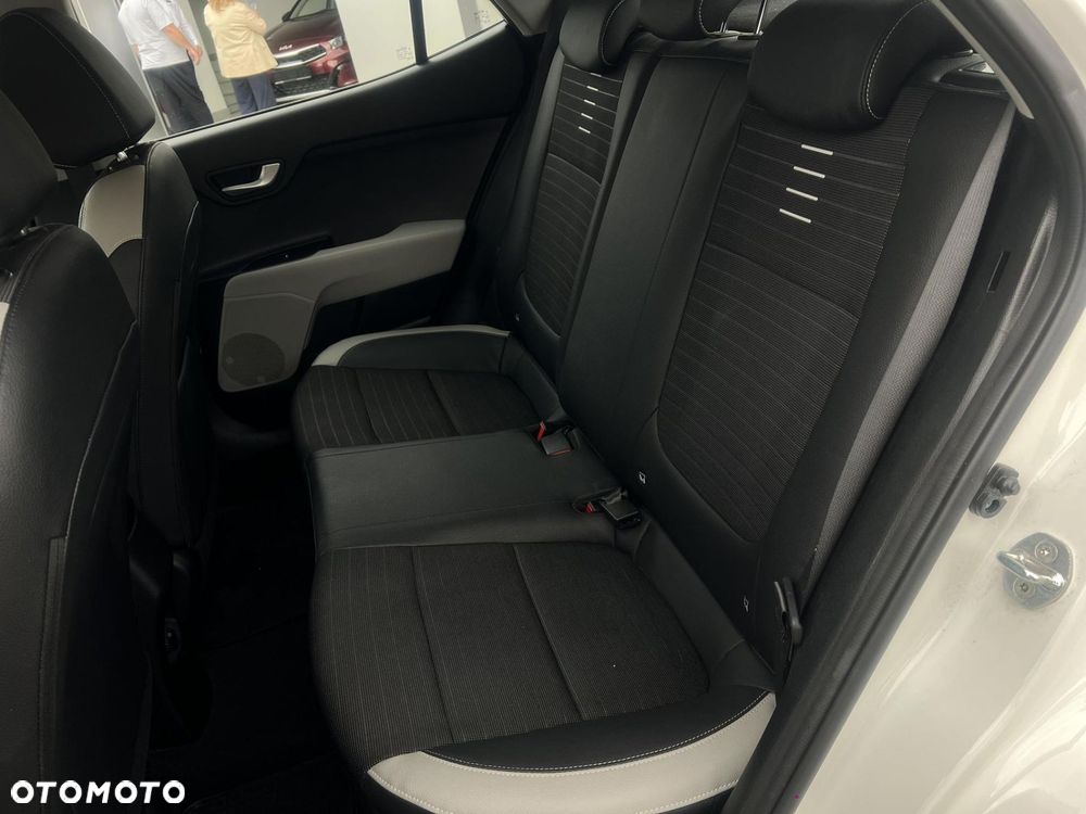 Kia Stonic 1.2 L - 17