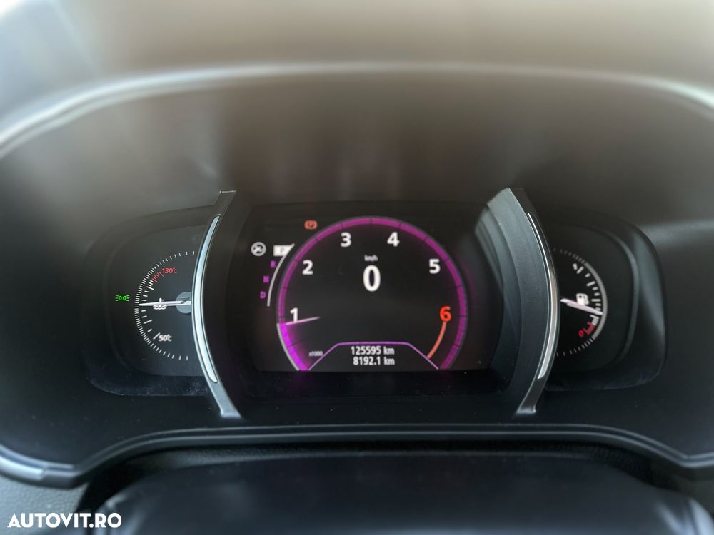 Renault Megane ENERGY TCe 130 EDC INTENS - 10
