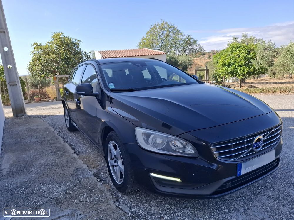 Volvo V60 2.0 D4 Kinetic Eco - 1