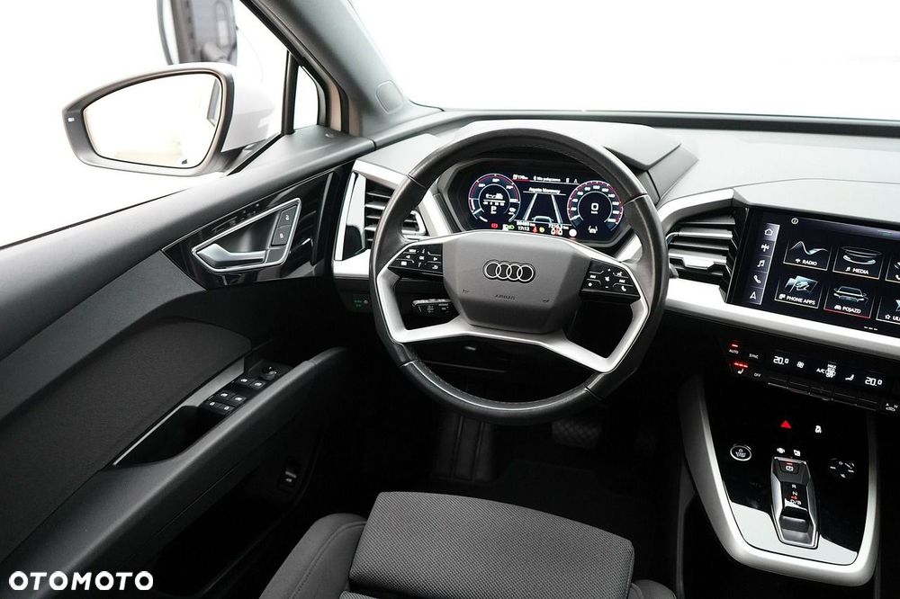 Audi Q4 e-tron - 24