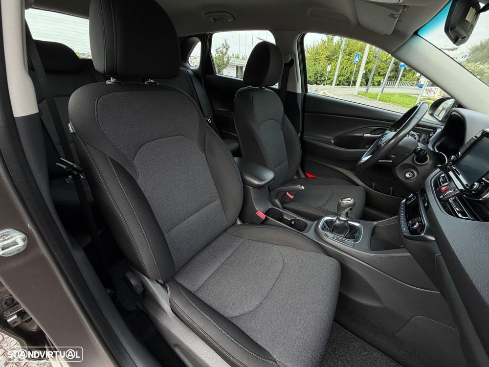 Hyundai i30 1.0 T-GDI 48V-Hybrid Trend - 44
