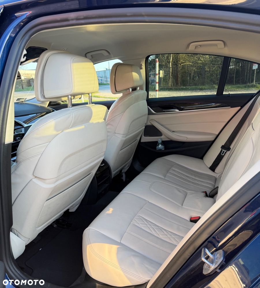 BMW Seria 5 520d - 12