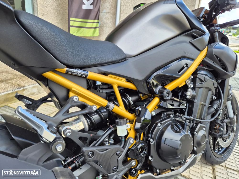 Kawasaki Z Z900 - 4