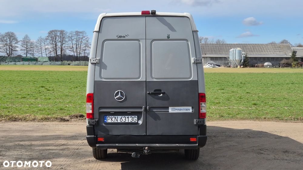 Mercedes-Benz Sprinter - 6