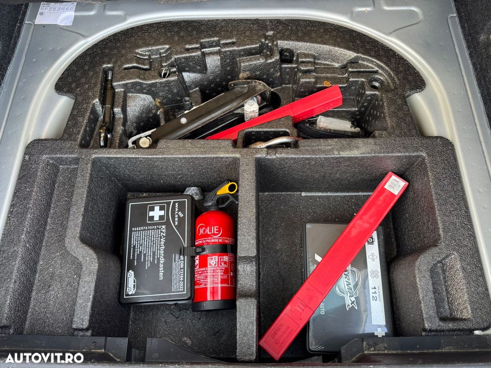 Skoda Octavia 2.0 TDI DSG Ambition - 13